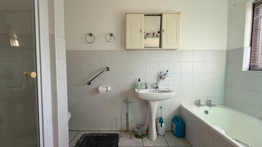 3 Bedroom Property for Sale in Audas Estate Western Cape
